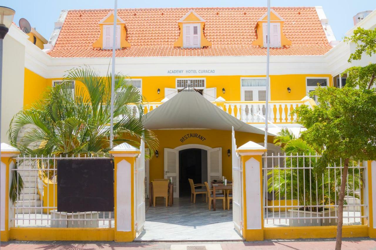 Academy Hotel Curacao Willemstad Exterior foto